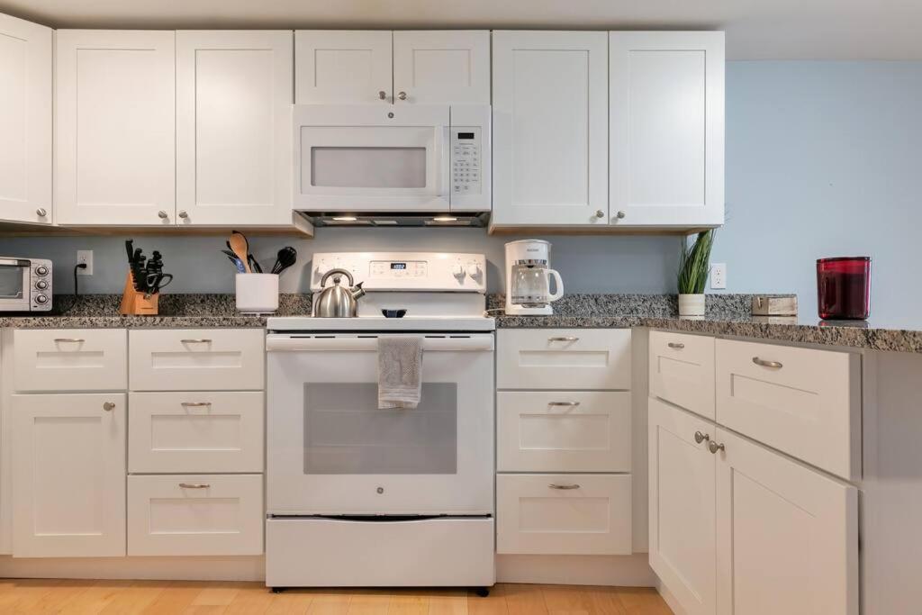 2Br Apt W/ 3 Min Walk To Downtown Swh - Low Tide Southwest Harbor Εξωτερικό φωτογραφία