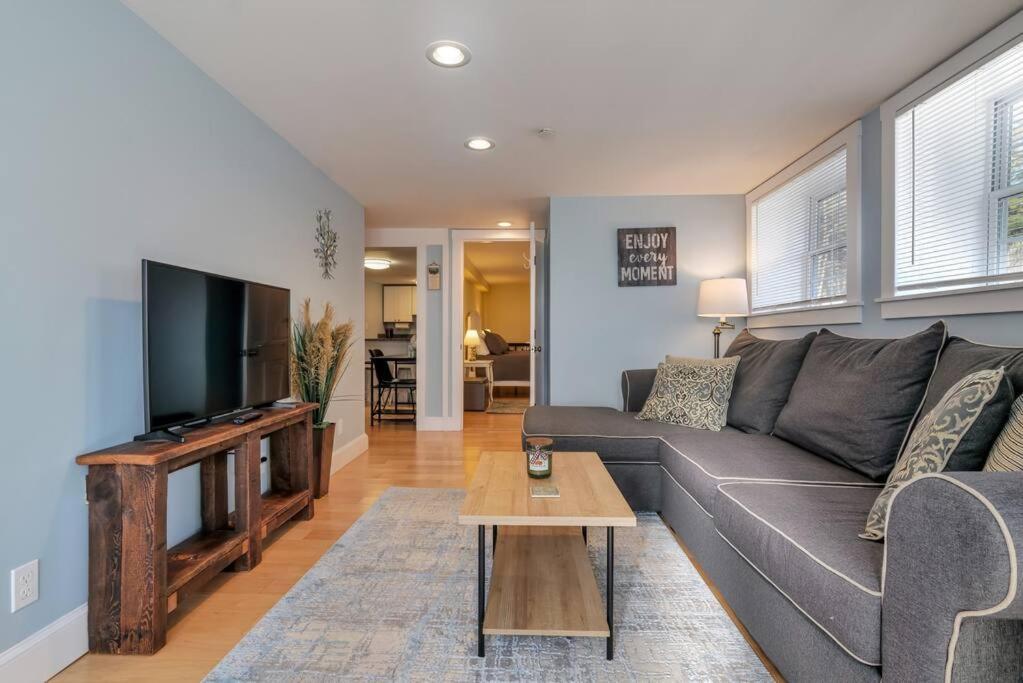 2Br Apt W/ 3 Min Walk To Downtown Swh - Low Tide Southwest Harbor Εξωτερικό φωτογραφία
